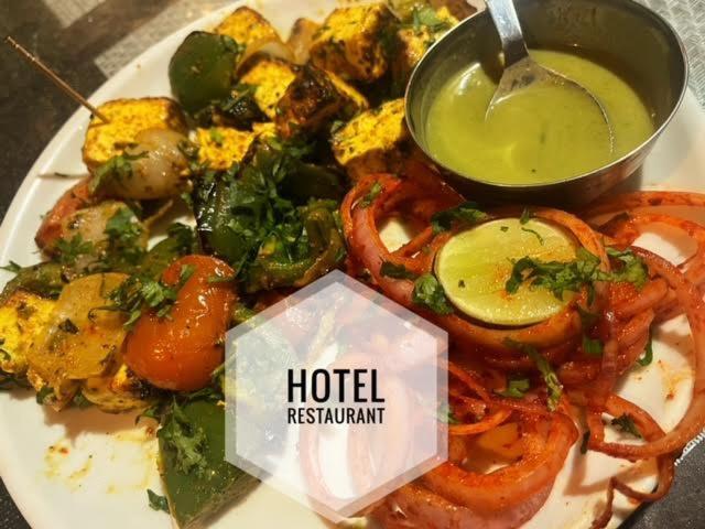 Hotel Anupam By Mid Orchard, Kasol Exterior foto